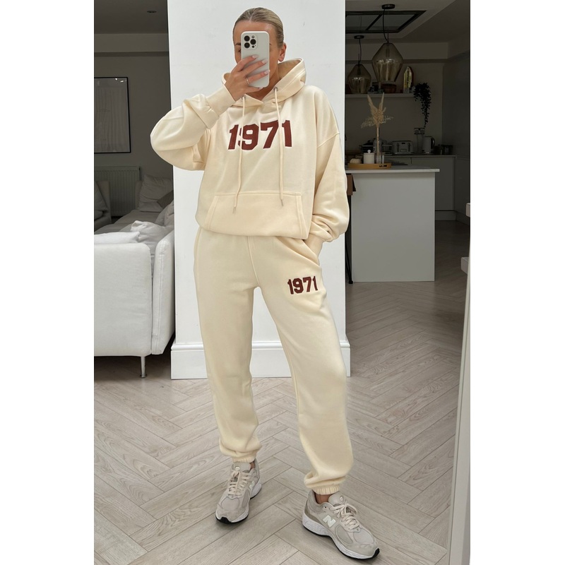 1971 ecru embroidered hooded loungewear set