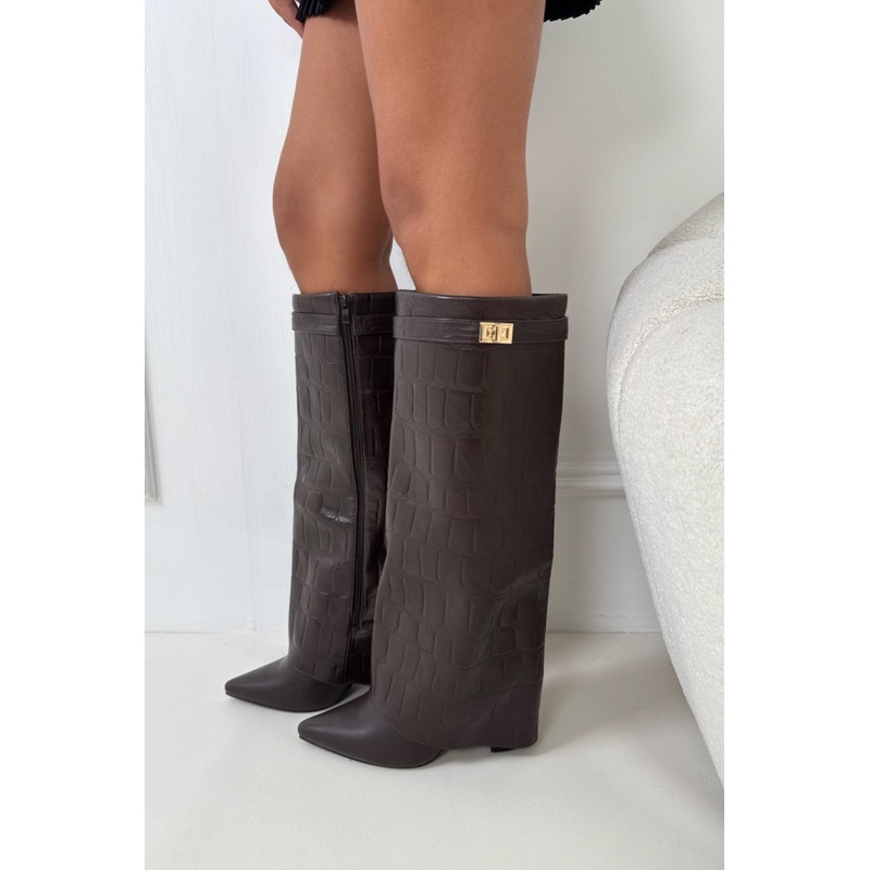 Maria chocolate faux leather boots