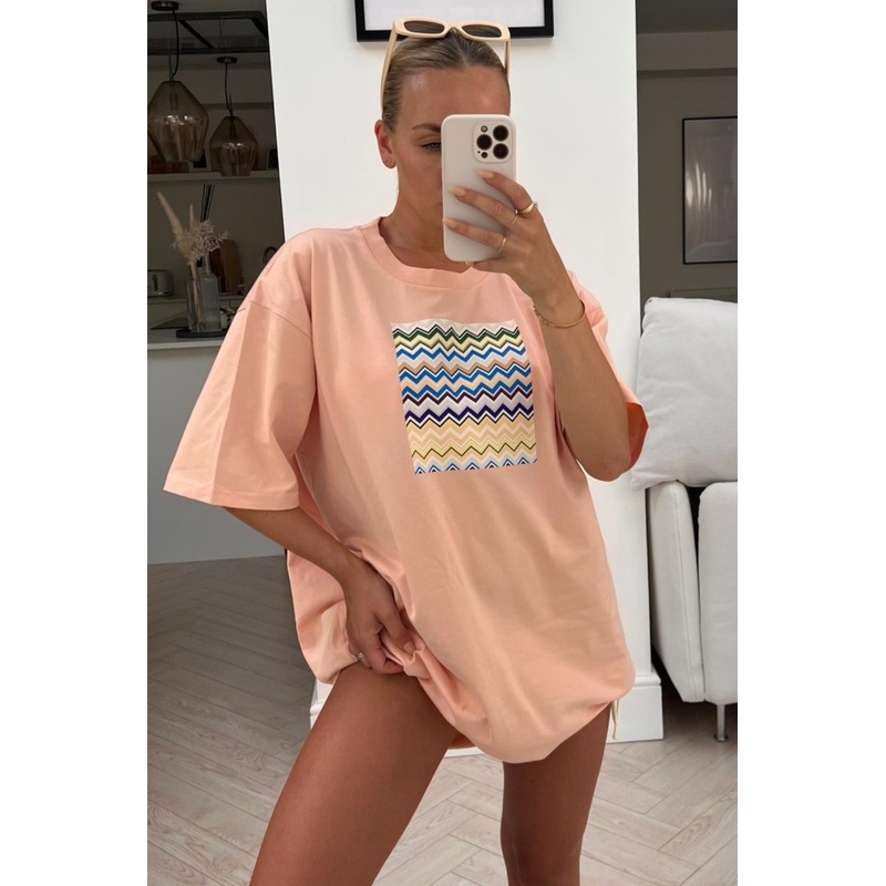 isla zigzag blush printed T-shirt dress