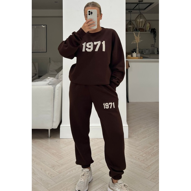 1971 chocolate embroidered sweater loungewear set