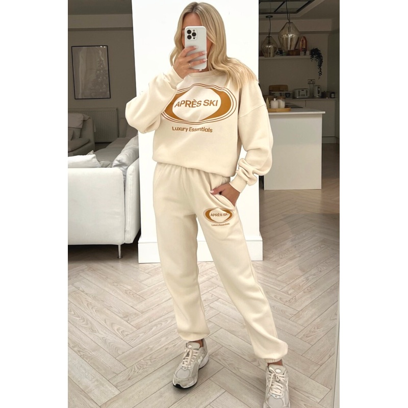 Aprs Ski ecru printed sweater loungewear set