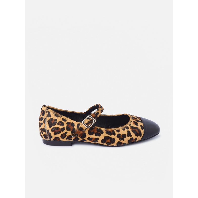 Brown animal print leather ballerina