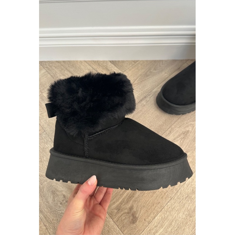 Amore Black platform faux fur lined ankle boots