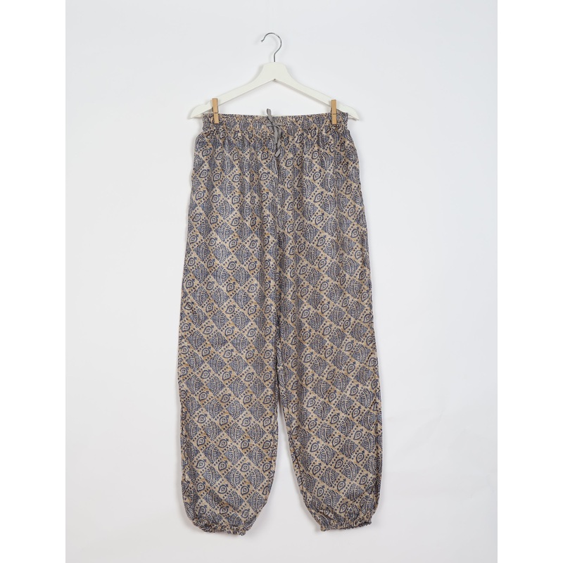 Jogger Pants - Beige Leaves