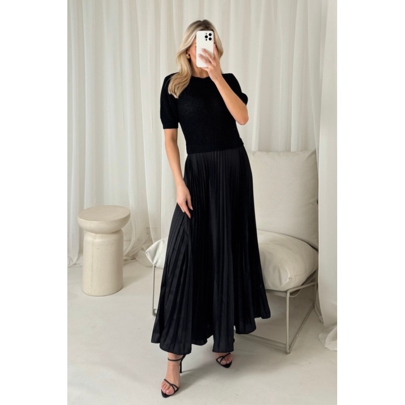 Sofia black pleated sweater maxi dress