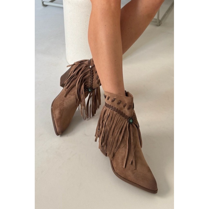 Winnie camel short fringe cowboy boots