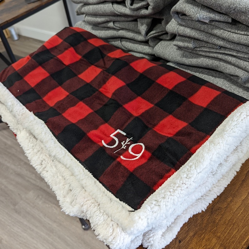 519 BUFFALO PLAID BLANKET