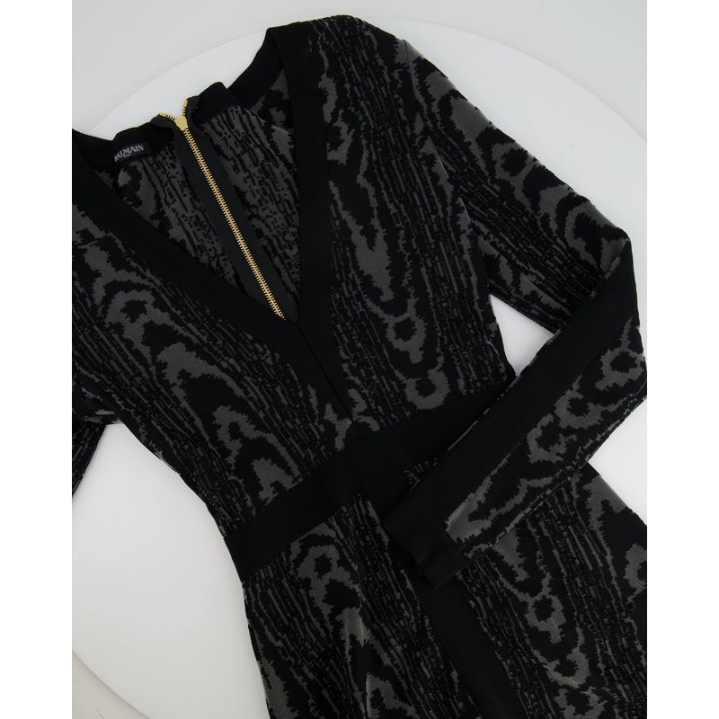 Balmain Black and Grey Bodycon Long-Sleeve Dress with V-neck and Shoulder Pads Size FR 38 (UK 10)