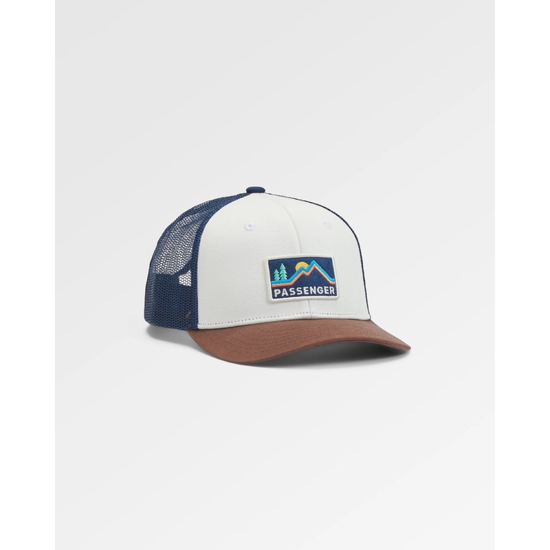 Made To Roam Mesh Snapback Cap - Rich Navy/Rubber