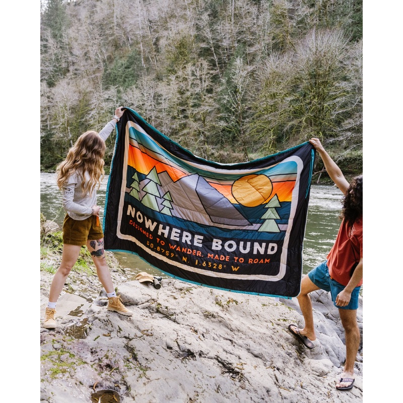 Cabin Recycled Sherpa Blanket - Black 'Nowhere Bound' Print