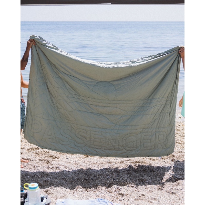 Cabin Recycled Sherpa Blanket - Pistachio