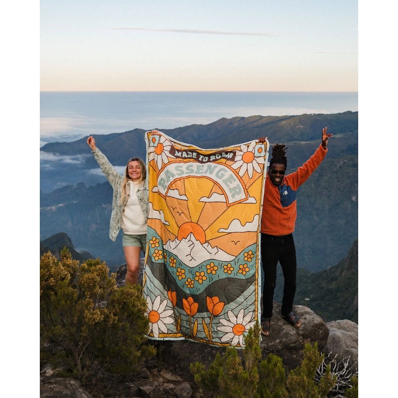 Cabin Recycled Sherpa Blanket - Seasonal Graphic/ Birch