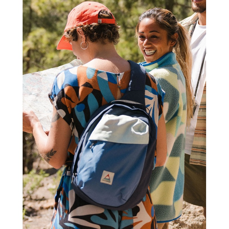 Boondocker Recycled Sling 8L - Rich Navy/Surf Spray/Moonlight Blue