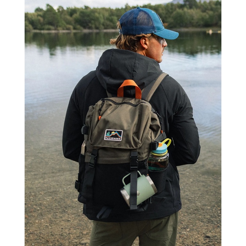 Boondocker Recycled 26L Backpack - Black/Khaki