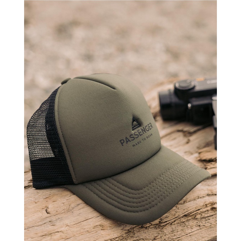 Beechey Snapback Trucker Cap - Khaki