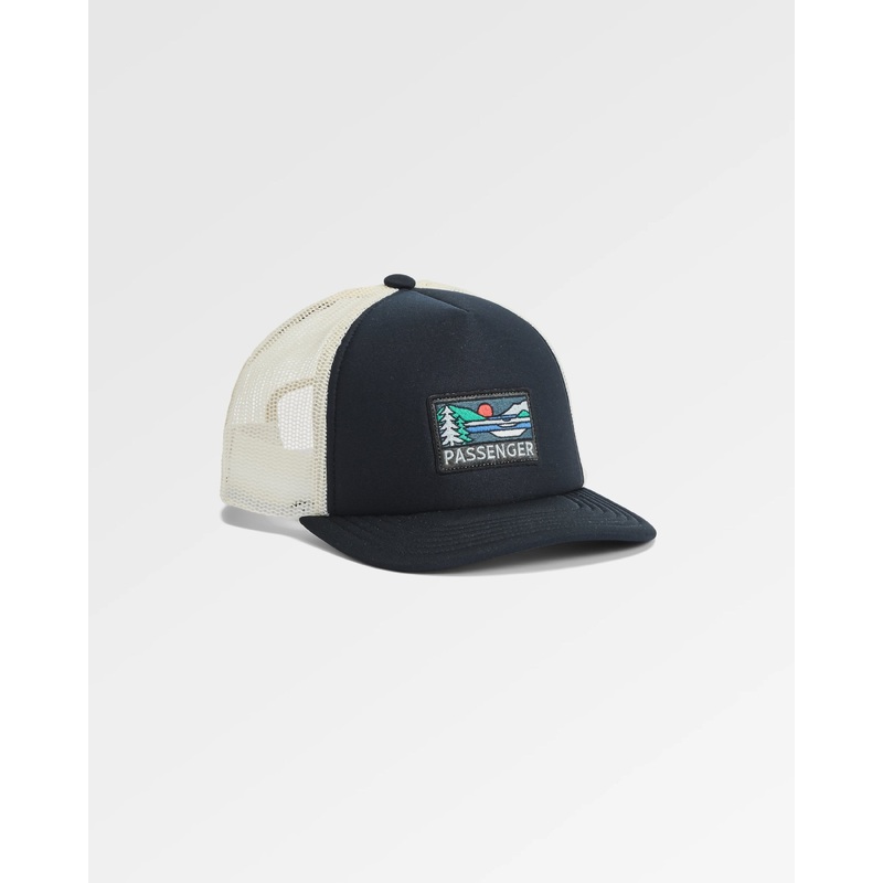 Roamer Snapback Trucker Cap - Black