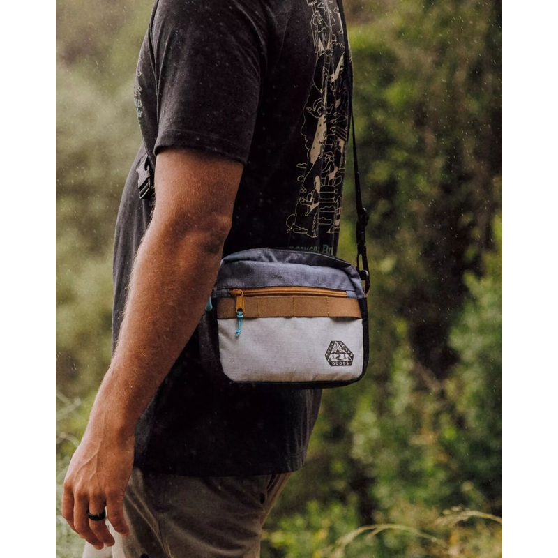 Navigate Hybrid Bike and Hip Pack 2.0 - Provincial Blue